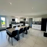 Des Hirondelles O Montjoie-Saint-Martin