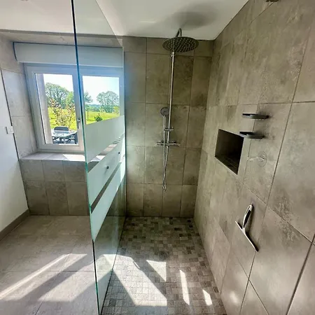 Des Hirondelles O * Montjoie-Saint-Martin