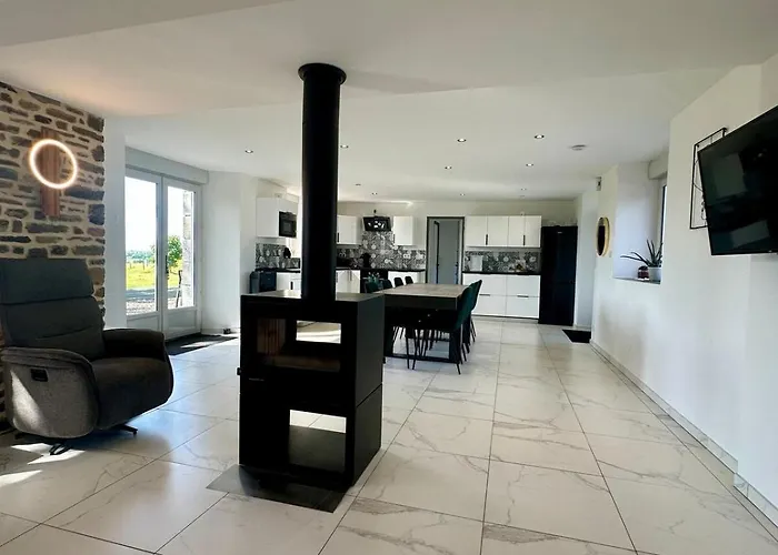 Des Hirondelles O Montjoie-Saint-Martin