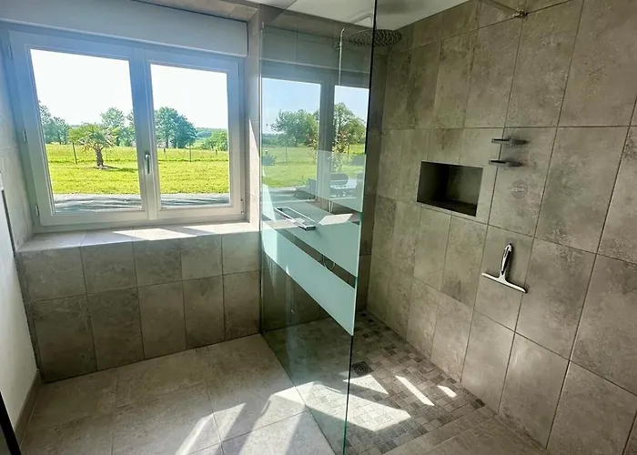 Vakantiehuis Des Hirondelles O *